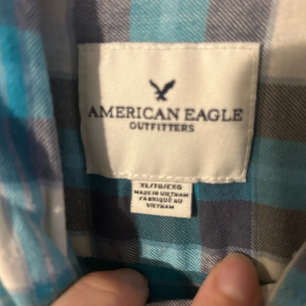 American Eagle Outfitters Blue and White Checkered Men's Shirt - Picture 4 of 6